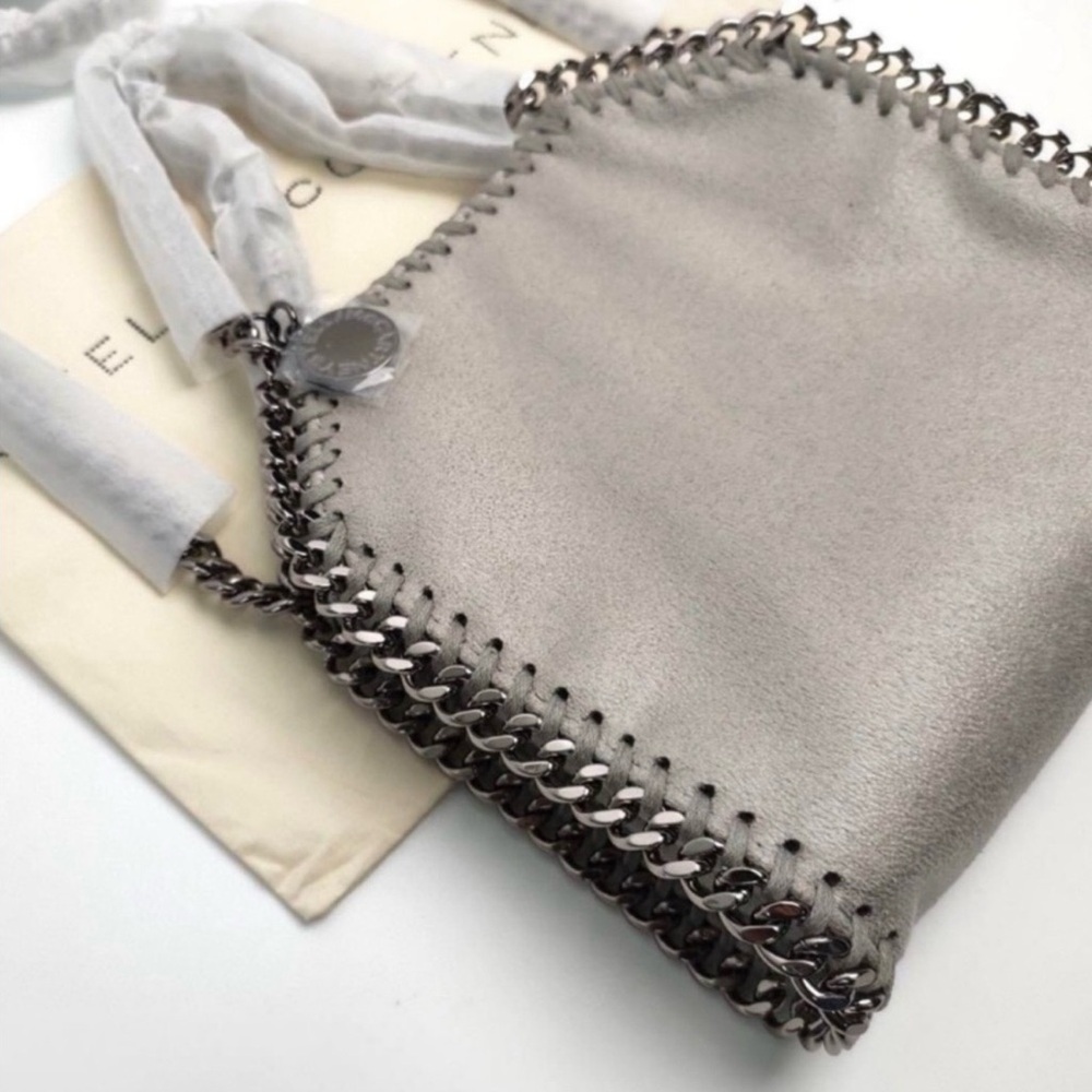 Stella McCartney Gray Shoulder Bag with Chain Detail - Picture 4 of 6
